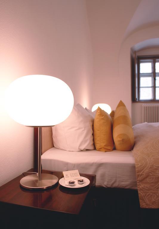 Sopron Monastery Hotel Habitación foto
